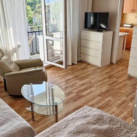 Mango Lu Z Balkonem, Plaza 300m Apartman *